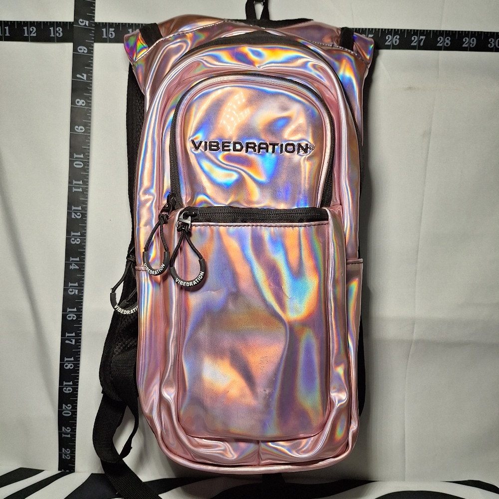 Vibedration Hydration Backpack w/o bladder - Holographic - Soft Pink - Used